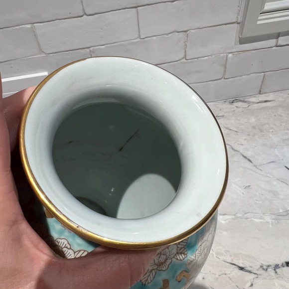 Vintage Imari Japanese Handpainted Vase - Picture 9 of 10